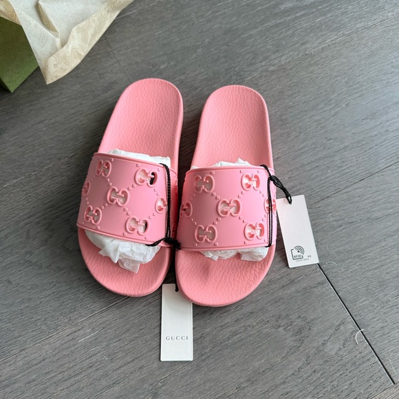 Gucci logo pool slides - Picture 1 of 7